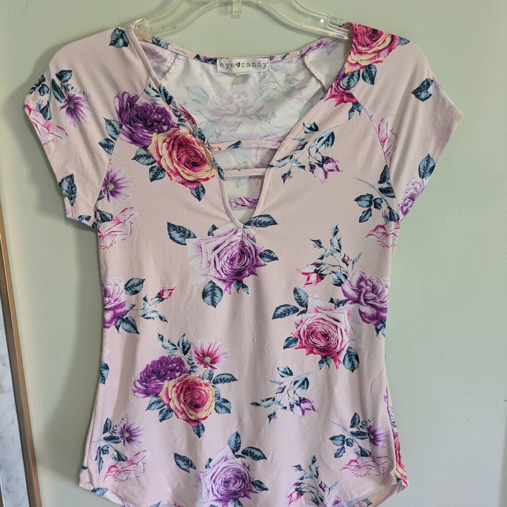 Size large floral top